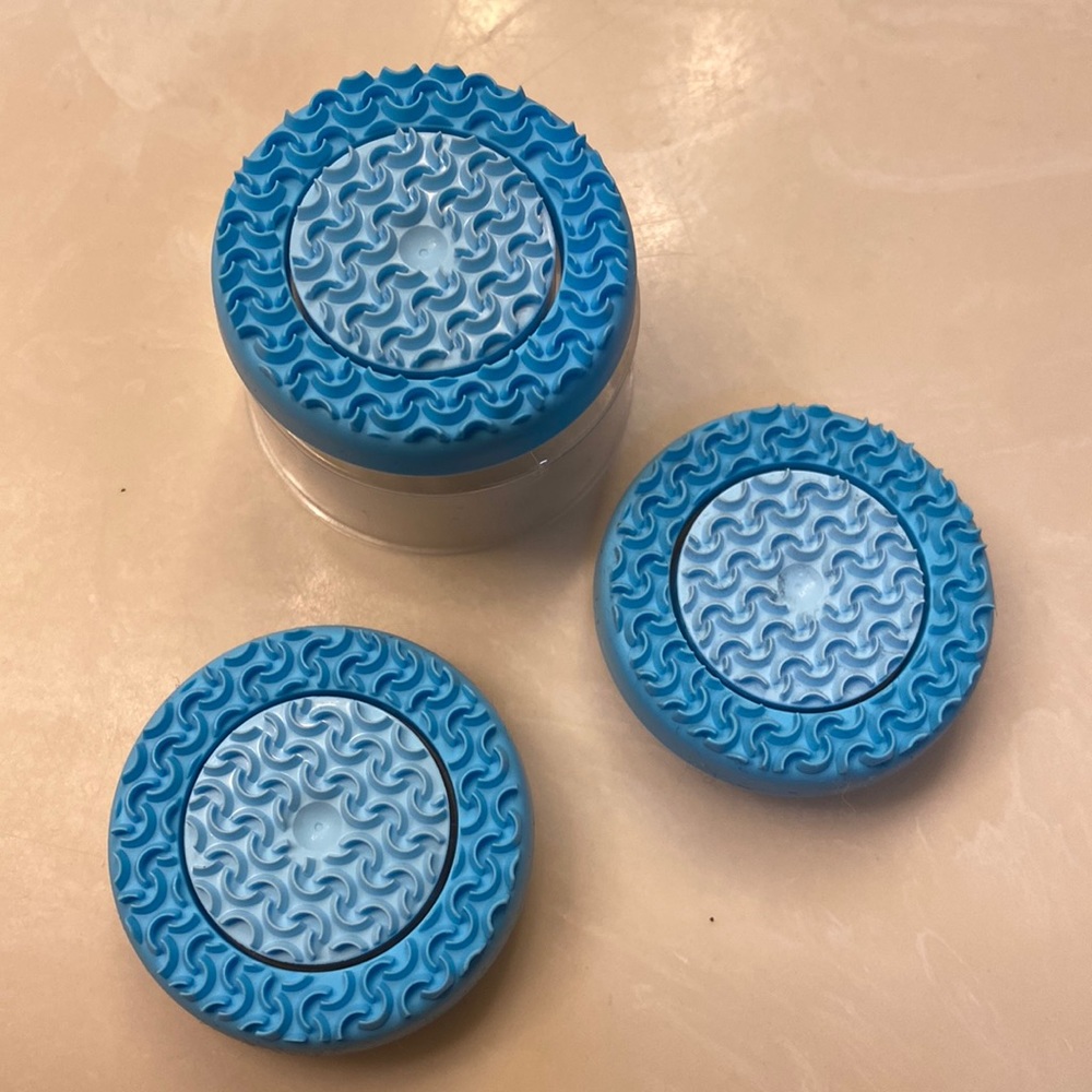 3 Lumi Spa normal heads. New. Never used. All three for $40.